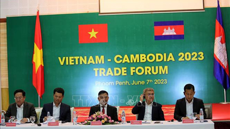 Phnom Penh forum connects Vietnamese and Cambodian businesses